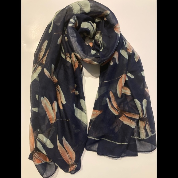 🛍 Magical Dragonfly Print Long Scarf - Picture 1 of 3